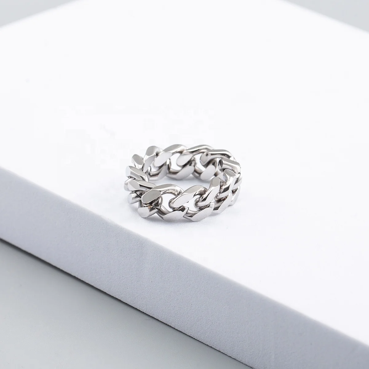 Power Simple Creative Stainless Steel Smooth Surface Cuban Chain Men Rings for Finger Decoration