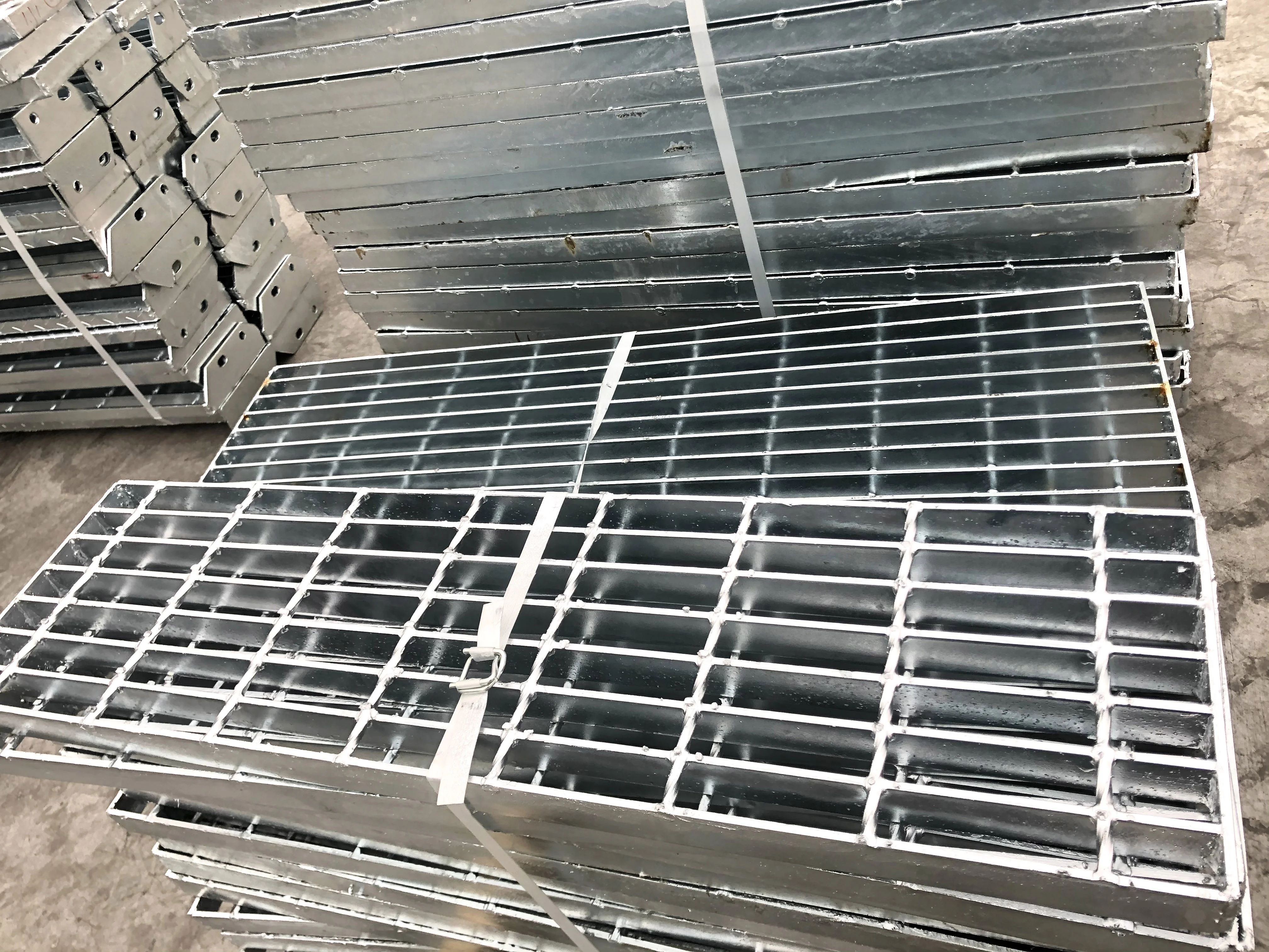 Customizable Galvanized Trailer Floor Pressure Welding Metal Grating