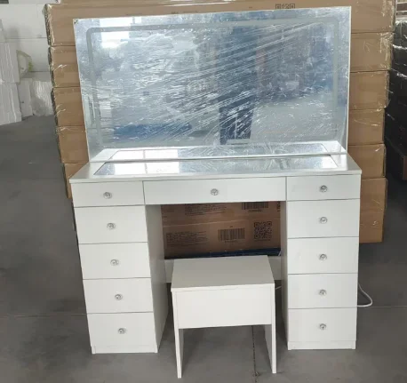 Customized Modern Style Vanity Desk for Children Lighted Mirror Makeup Dressing Table with Storage Furniture Wood Iron Material
