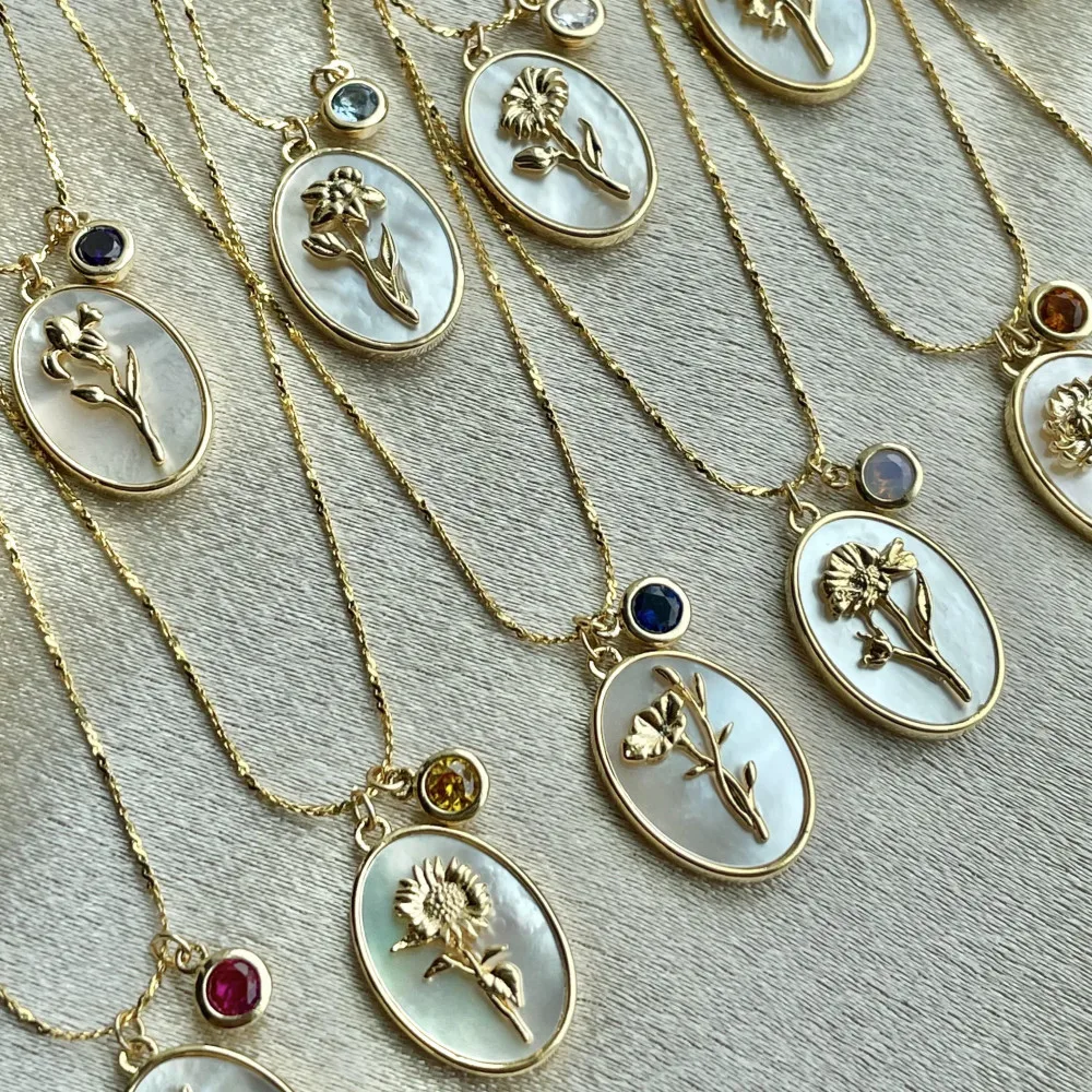 Retro 18k Gold Copper December Flower 