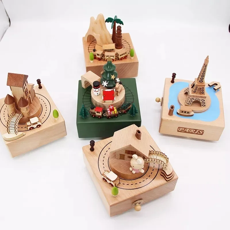 美品★ レア 木質のオルゴール 秋の列車 子供が最高のプレゼント 子供を趣味 列車巻線 曲目 《Gounod-Ave Maria》 サイズ14.5*14.5*13cm  子供のための機械式列車木製オルゴールクリスマスギフト
