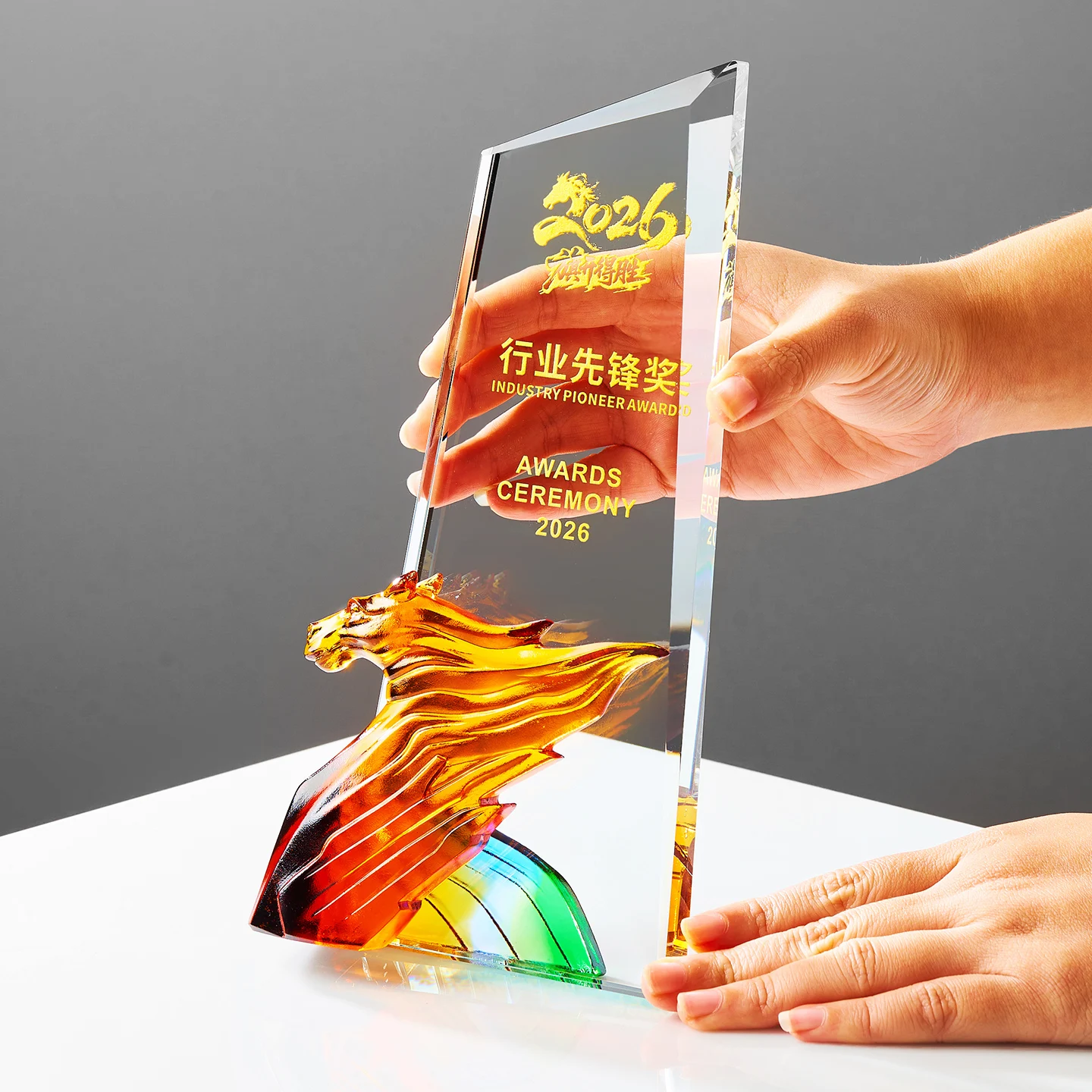 product new creative high quality decorations with horse models luxurious ornaments awards crystal trophies-9