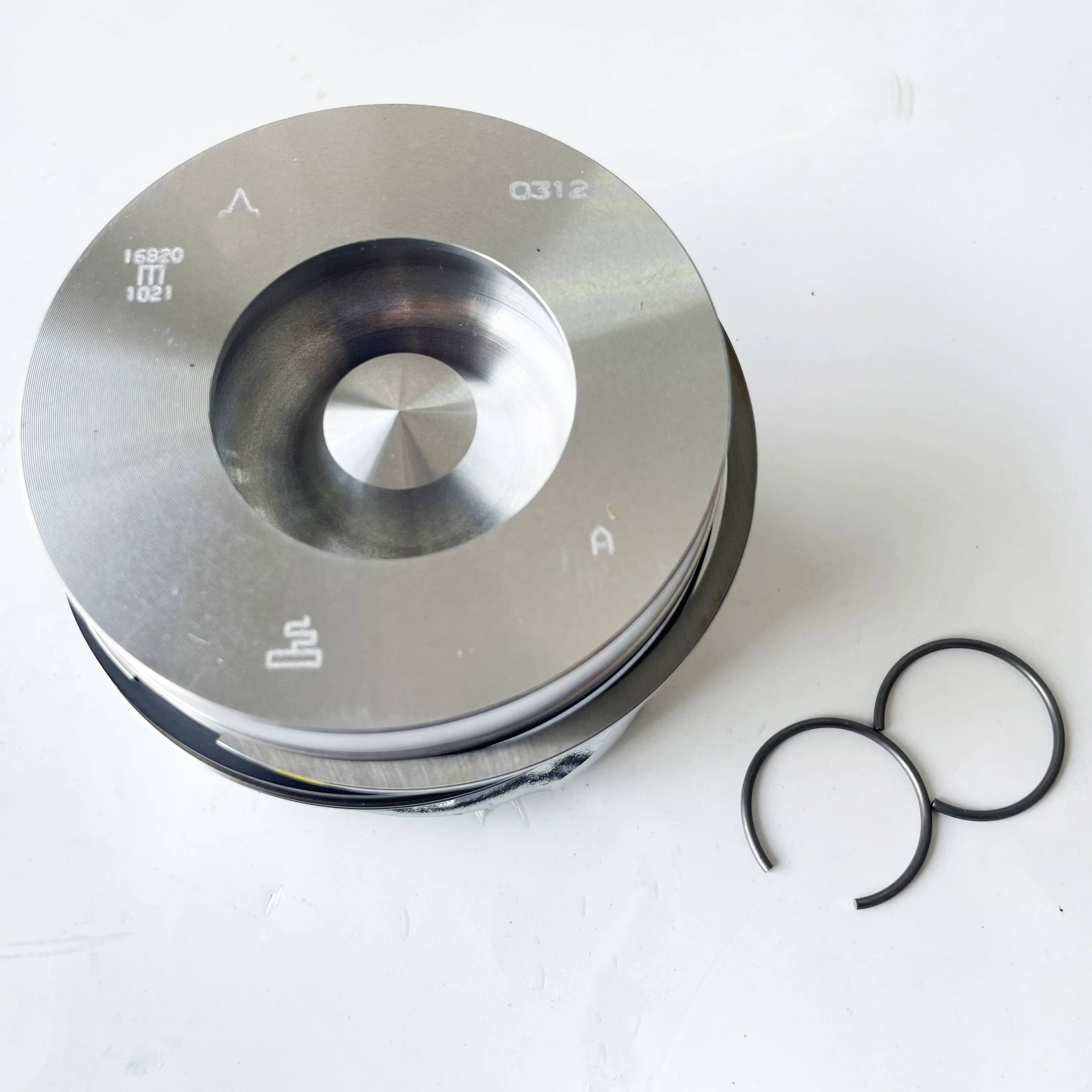 Original D2011L04 piston set 04300321| Alibaba.com