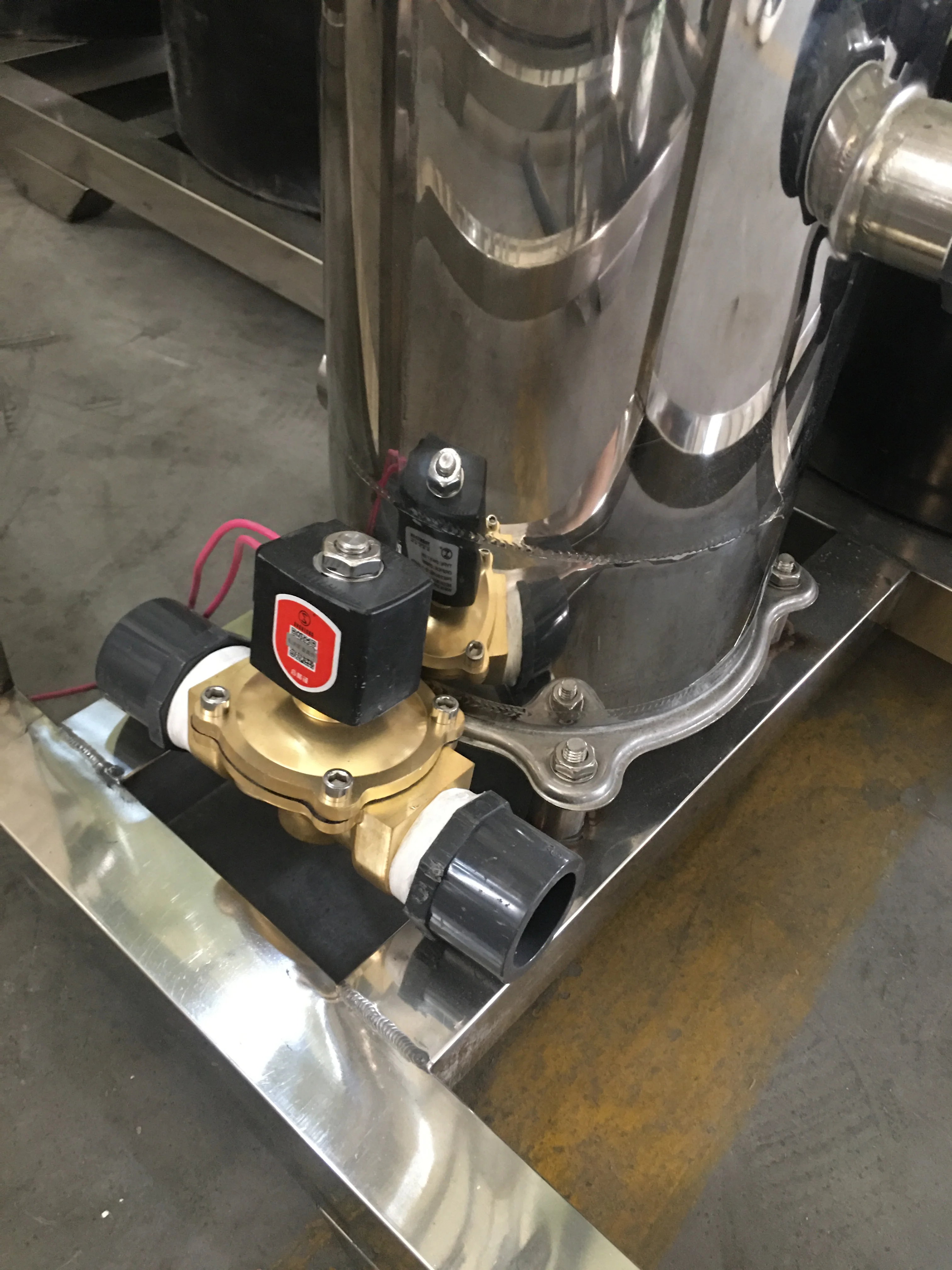 Large Scale Industrial Water Purification System 10000lph To 50000lph Reverse Osmosis Ro Water