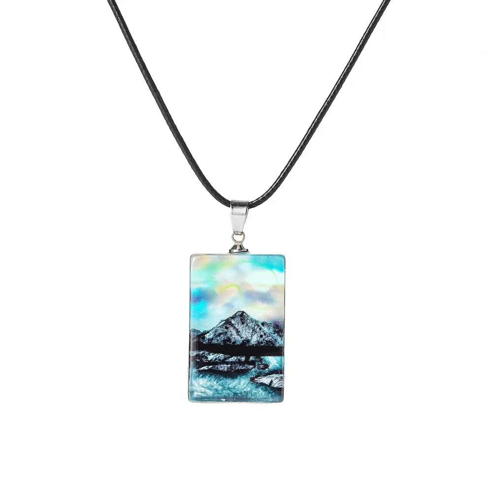 Handmade Dream Aurora Micro Landscape Transparent Resin Art Pendant Snow Mountain Pendant Necklace Fashion Jewelry