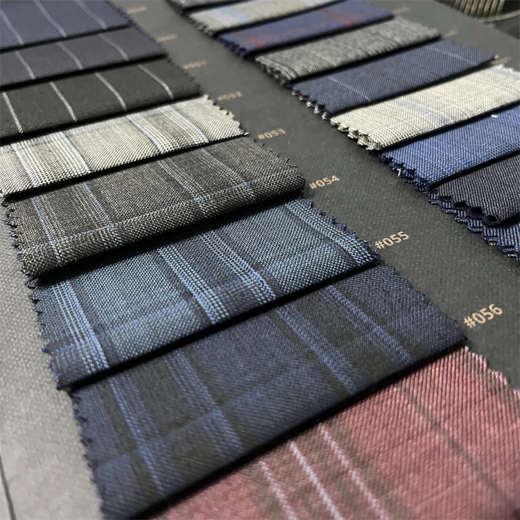 Italian Worsted Plaid Check Stripe Wool Polyester Suiting Fabric for Men