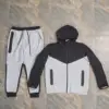 Negro Gris