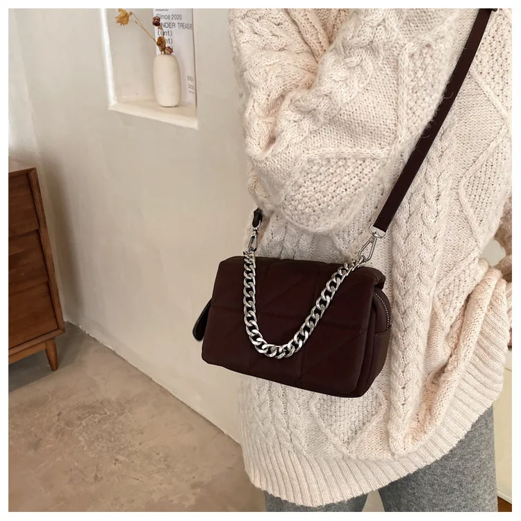 falabella flap belt bolsa