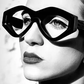 Fashionable Double-Color Retro Gradient Sunglasses for Women UV400 Standard Trending Shades for Men