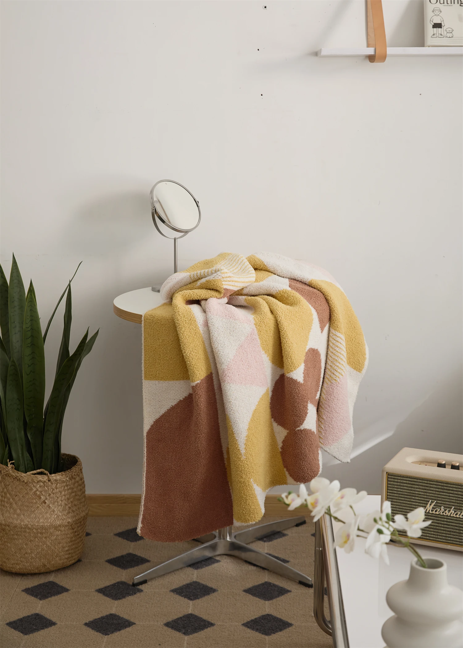 LMD Super soft fluffy lightweight geometric polyester knitted throw blanket for home decoration OEKO-TEX manufacture