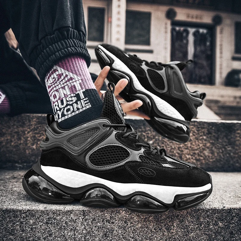 Кроссовки мужские с пряжкой