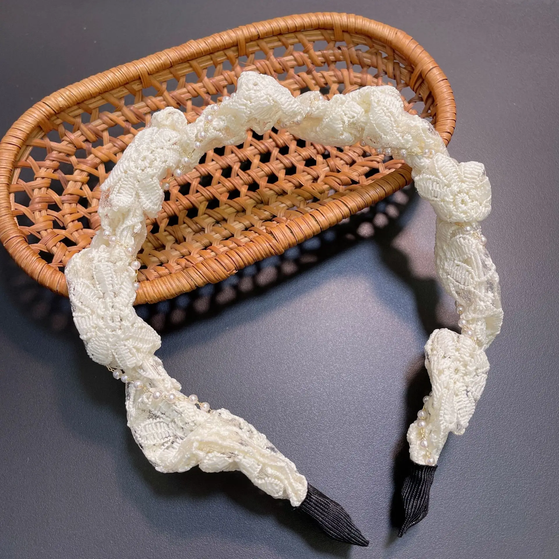 Spitzenstoff Haarband Mit Strass Und Perlen – Damen Stirnband Für Besondere Anlässe