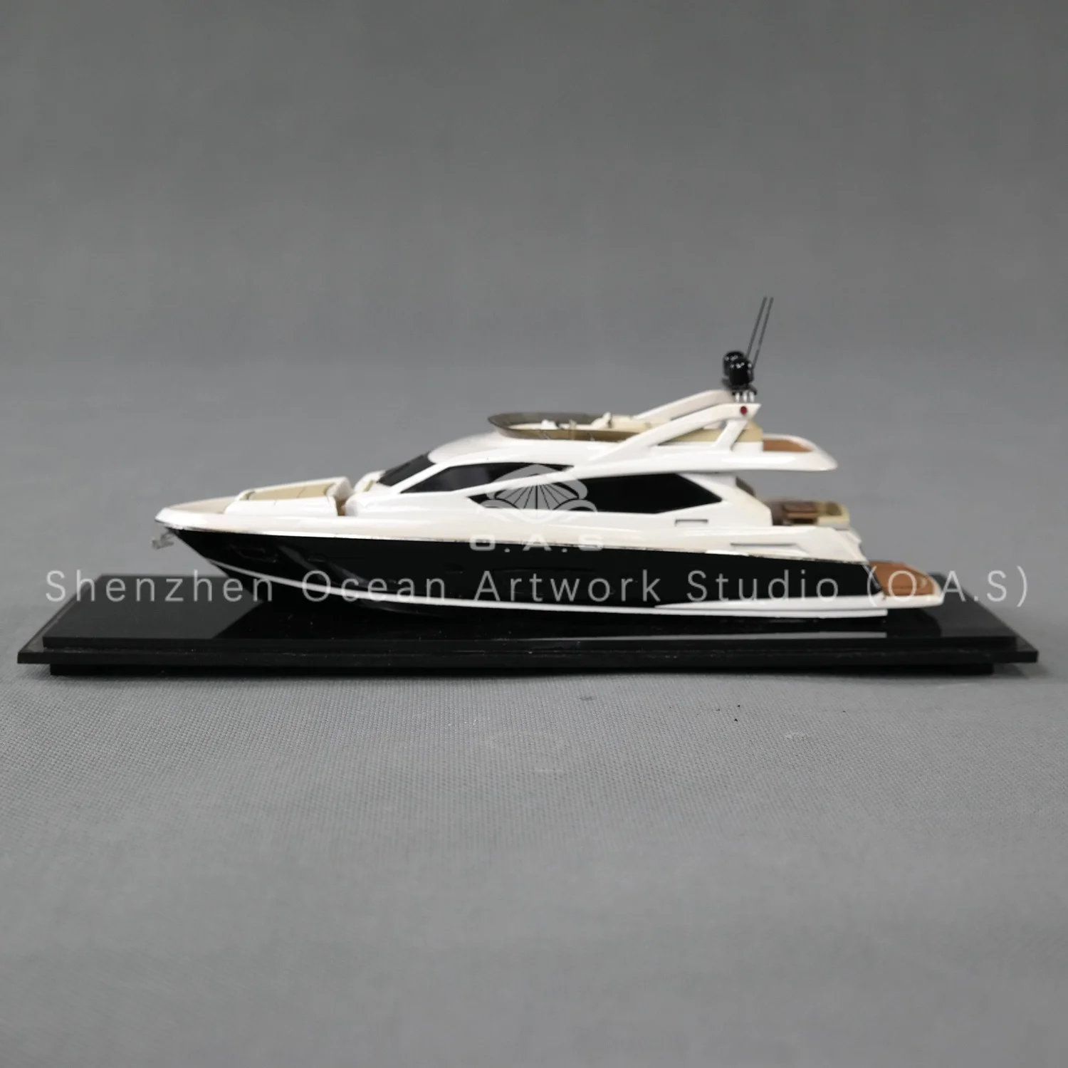 【L】Handmade Plastic Crafts Featuring Sunseeker Princess Other Yacht Brands Gift Boating Customized 22cm Sunseeker Yacht Ship Model