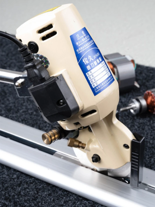 Electric Carpet Cutter Cloth Cutting Machine 2.5cm Thickness Materials