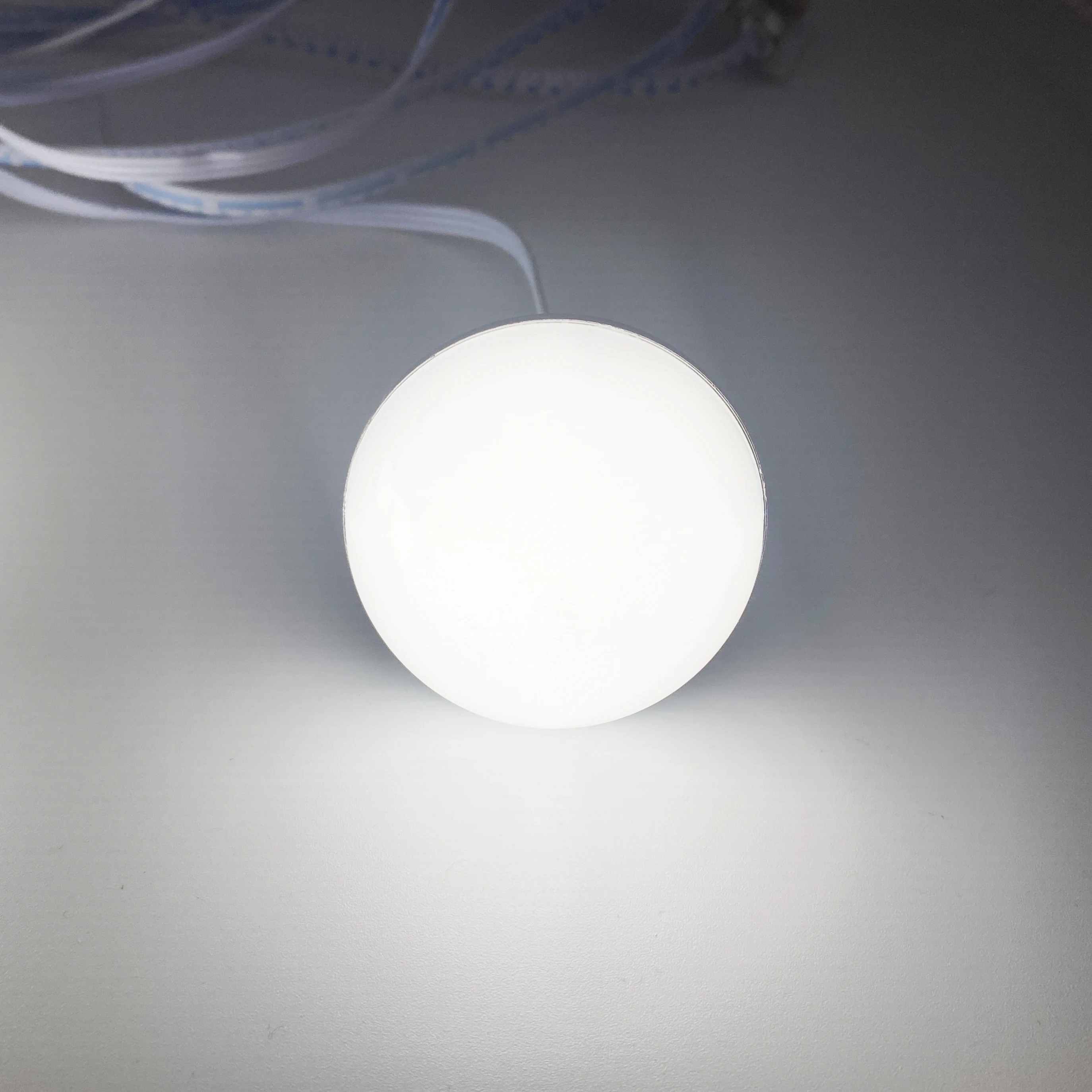 2024 2024 Latest Modern Style Dimmable LED Makeup Vanity Mirror Lights Bulbs for Bathroom and Bedroom Dresser