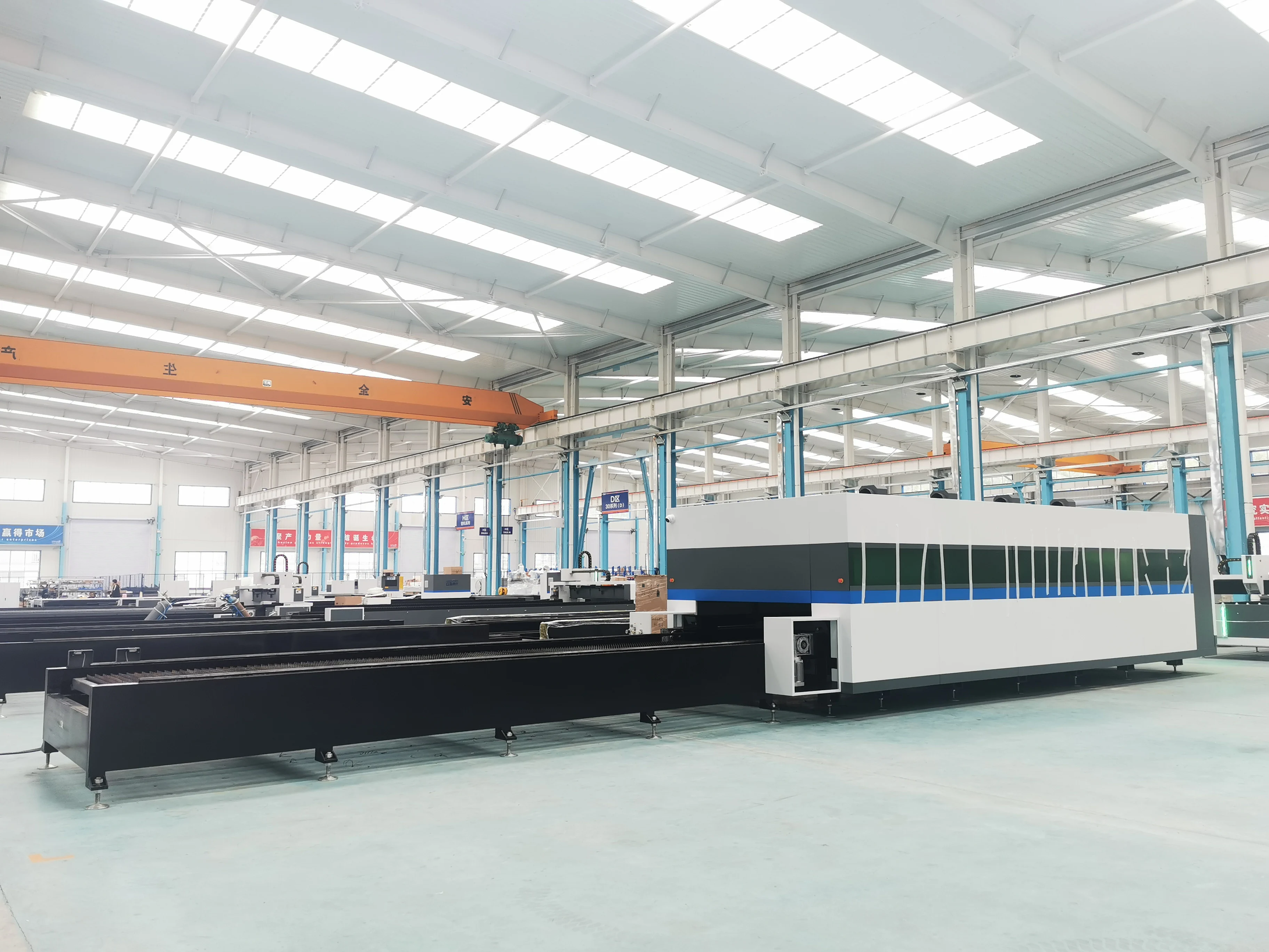 High Power Large Size Customized Cnc 6kw 8kw 12kw 20kw 60kw Thick Metal Sheet Cutting Fiber Laser Cutting Machine