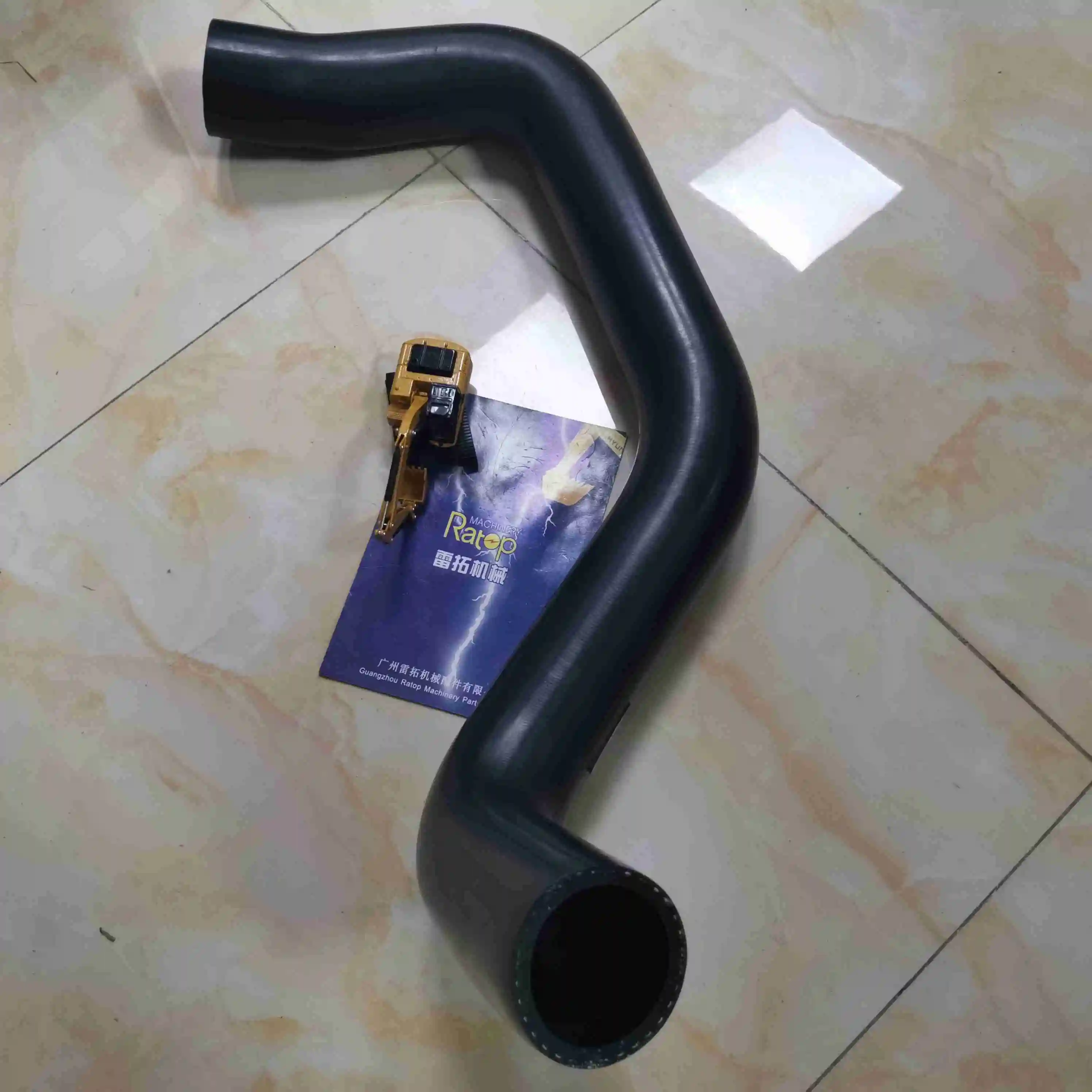 ZAX330-3 Excavator Water Hose 3104963 - Durable Radiator Pipe