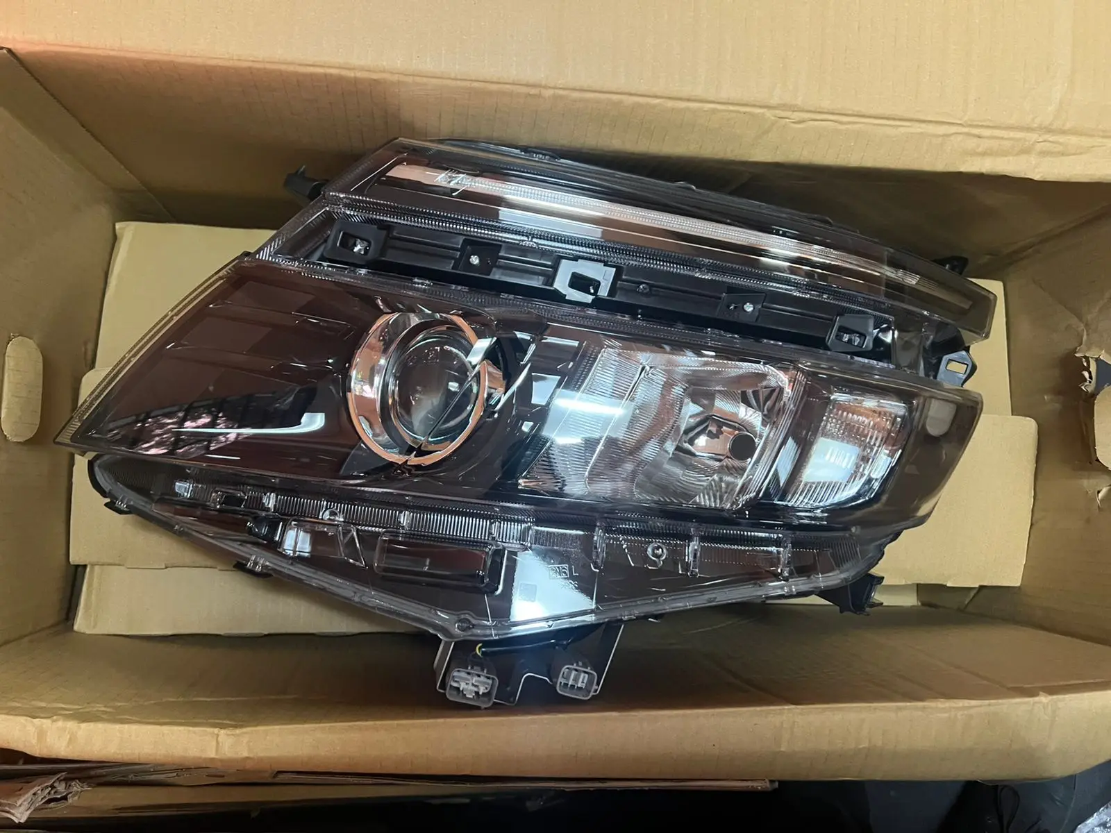 High Performance LED Headlamp for Toyota Noah/voxy 2014-2022