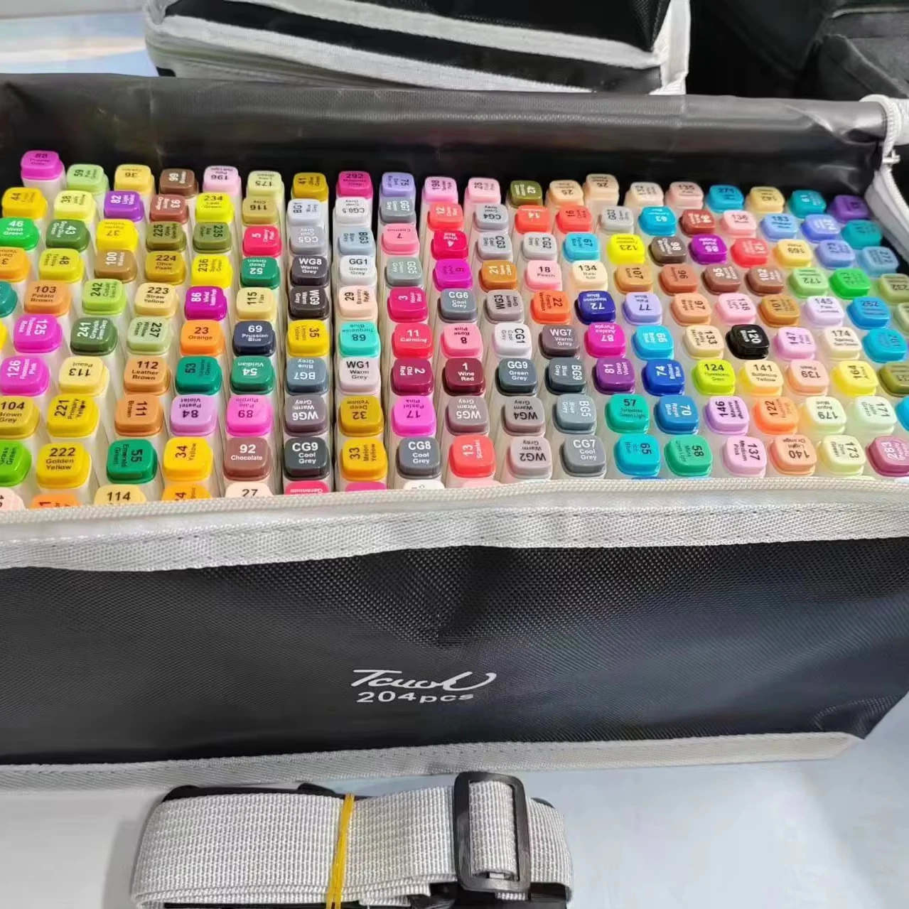 Vokiuler 262 Farben Marker Stifte Set, Alkohol Marker Set mit App, Twin Art Marker Set für