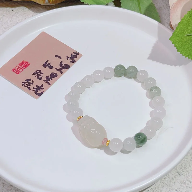 Braccialetto di Cristallo Curativo in Oro, Bracciale Portafortuna Cinese in Giada Verde di Tianshan, Bracciale Feng Shui con Pi Xiu in Calcedonio per Donne
