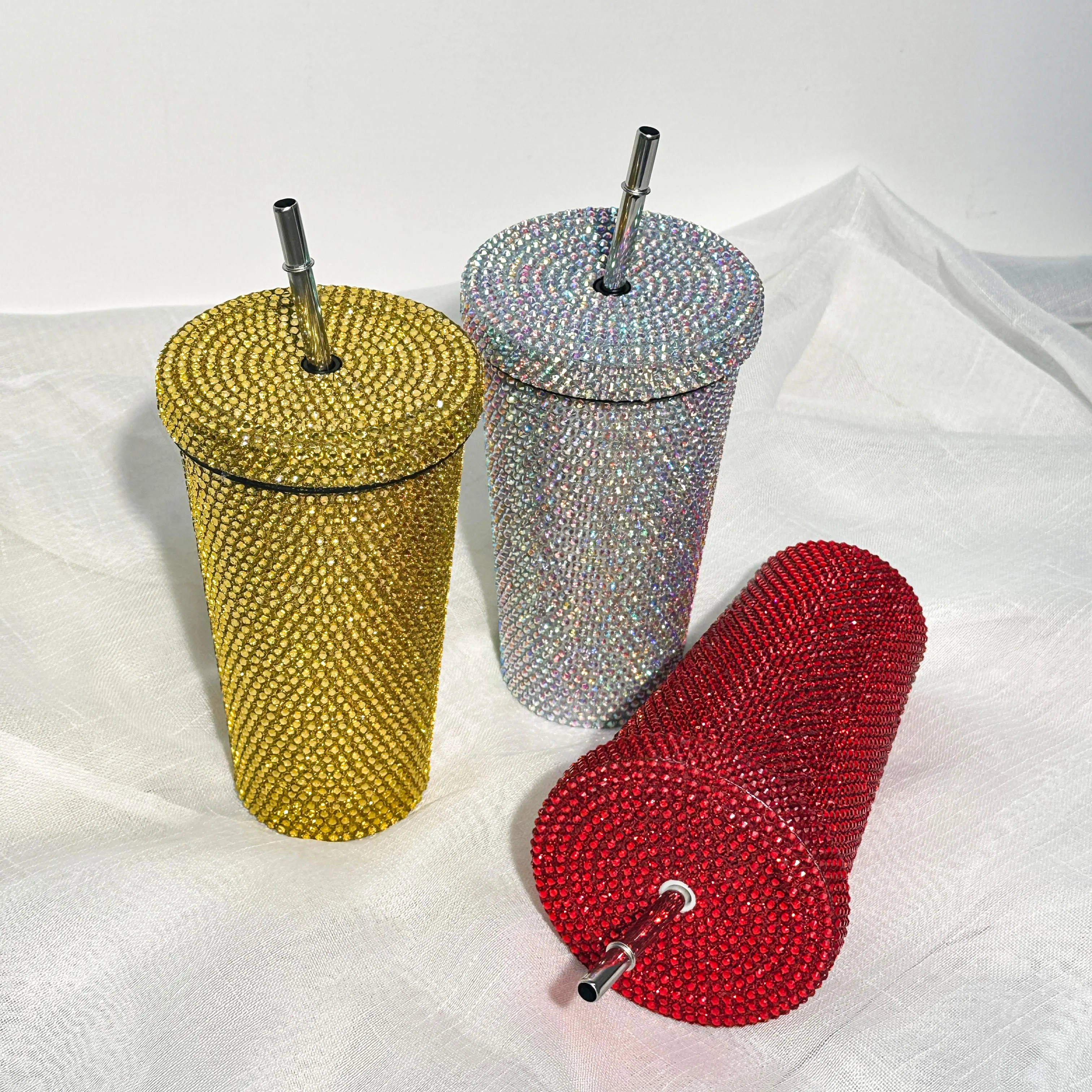 Custom Glitter Rhinestone Diamond Cup Tumblers - Stylish & Insulated