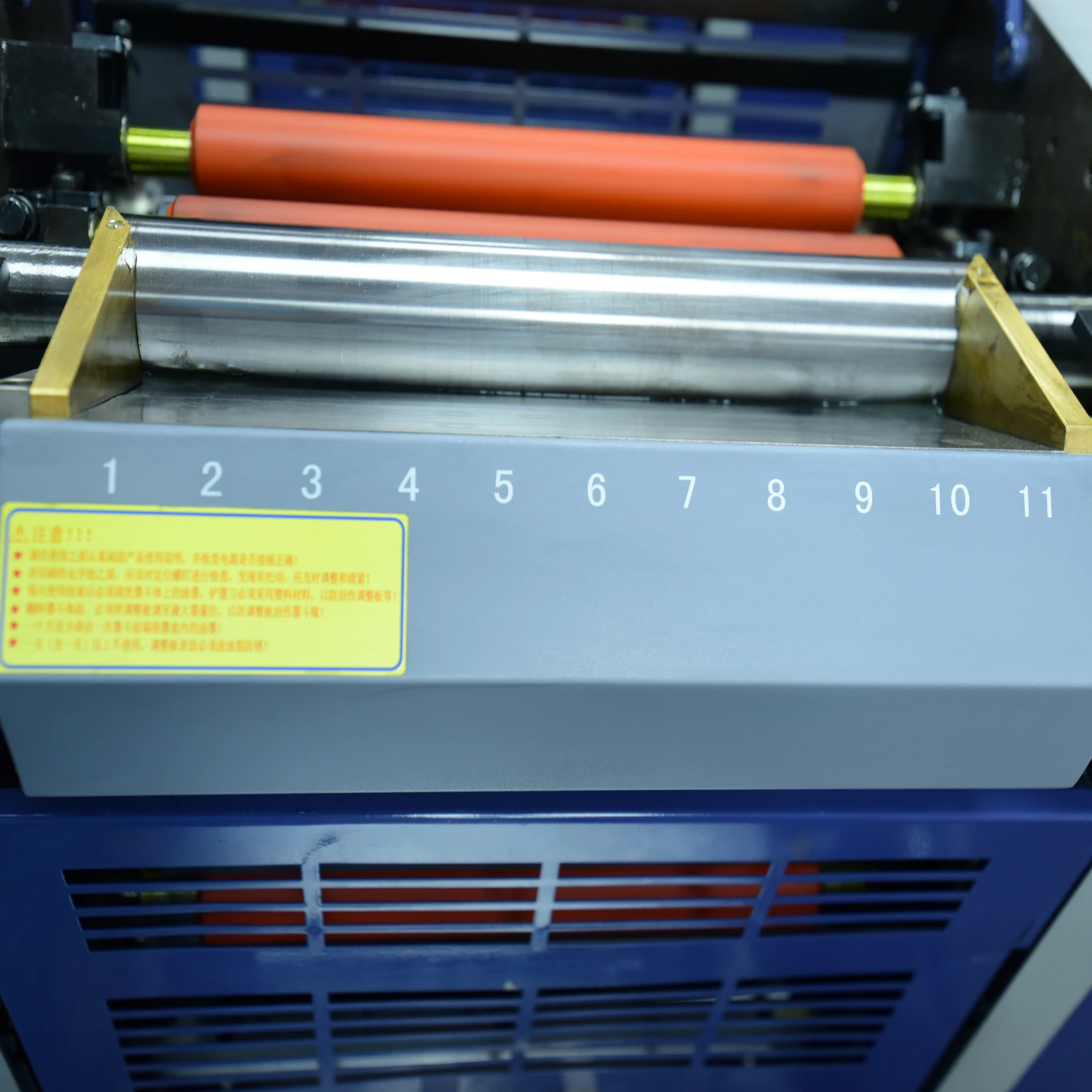 Offset Printer Price 4 Color Offset Printing Machine High Speed Plastic Film Roll to Roll Rotary Label Printing Machine