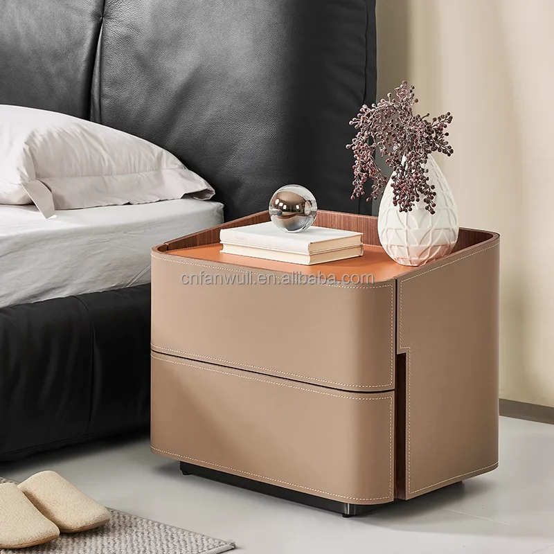 充電ステーション付きナイトスタンド、引き出し付き3段サイドテーブル