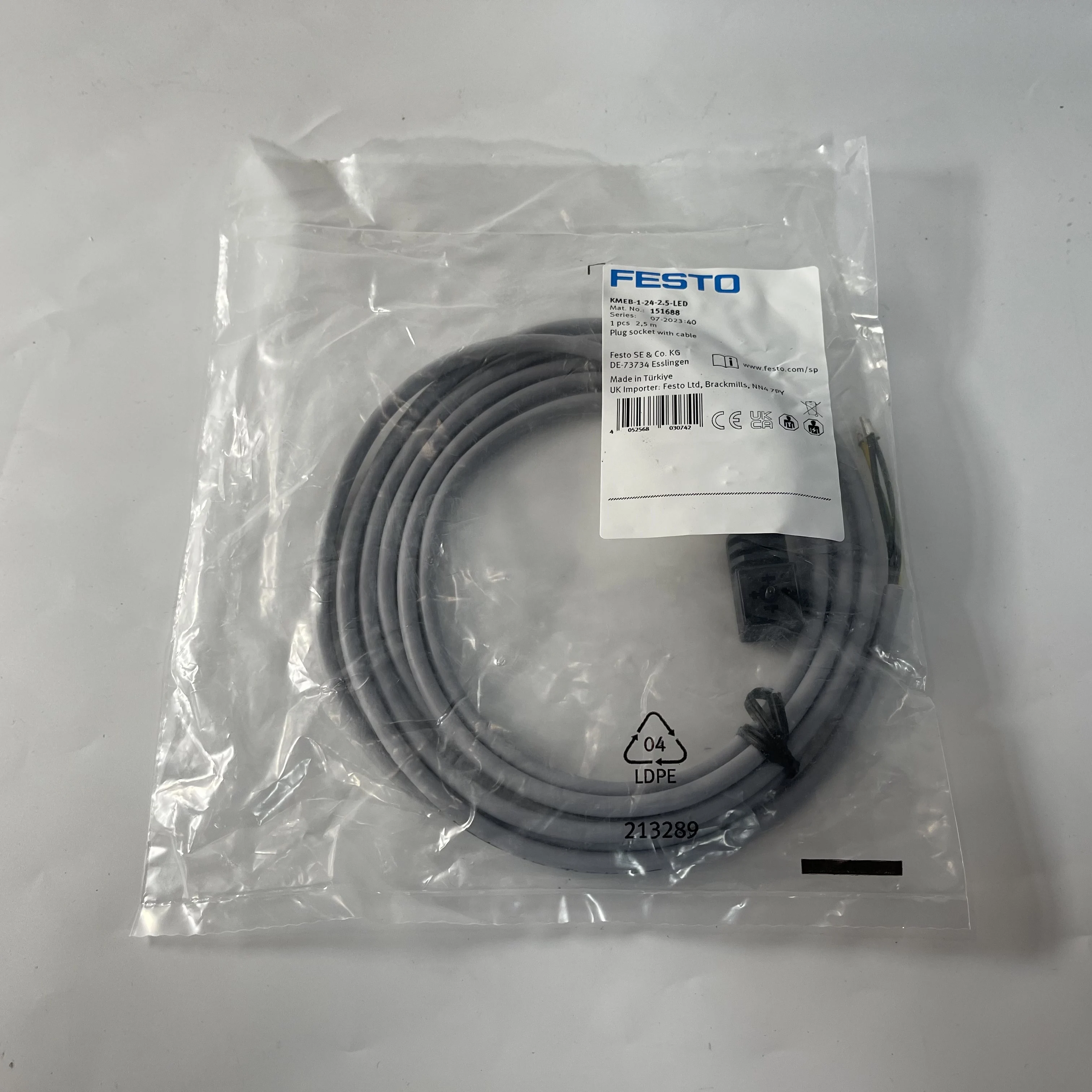 FESTO Cable for Pneumatic Sensors KMEB-1-24-2.5-LED