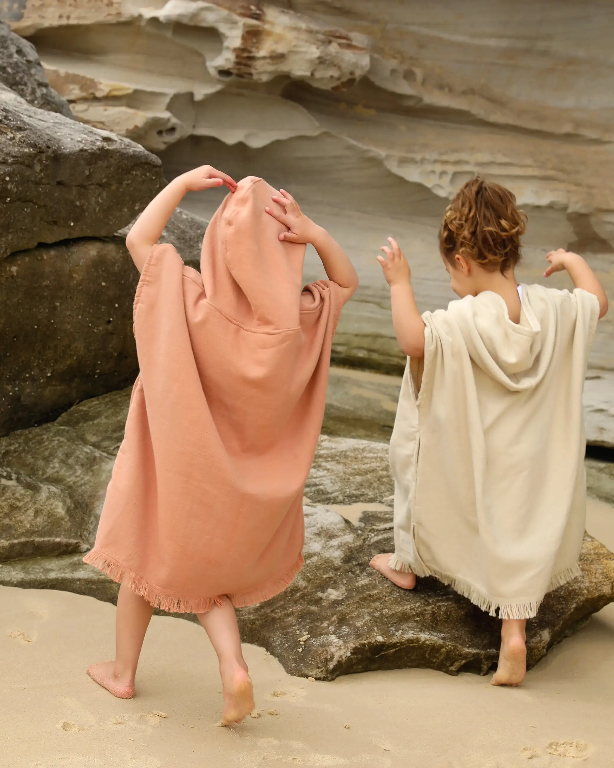 Hot Selling Comfortable Small Size Towel Poncho Surfer Poncho Kids Poncho Towel supplier