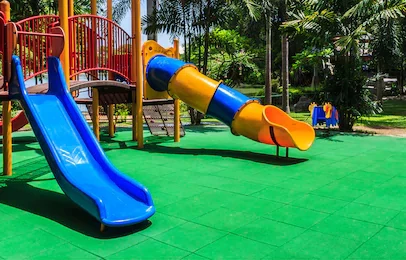 Anti-Slip Rubber Flooring Mat for Gyms Playgrounds 15-45cm Thick 8