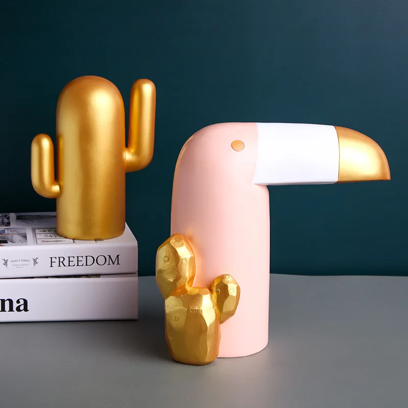 INS Style Resin Crafts Creative a Toucan Living Room Ornament Decoration for Home Decoration