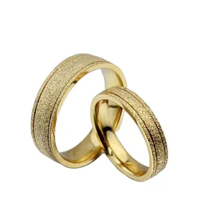 Customized Fashion Sand Blasting Gold Plated Finger Jewelry Wedding Ring Set Couple