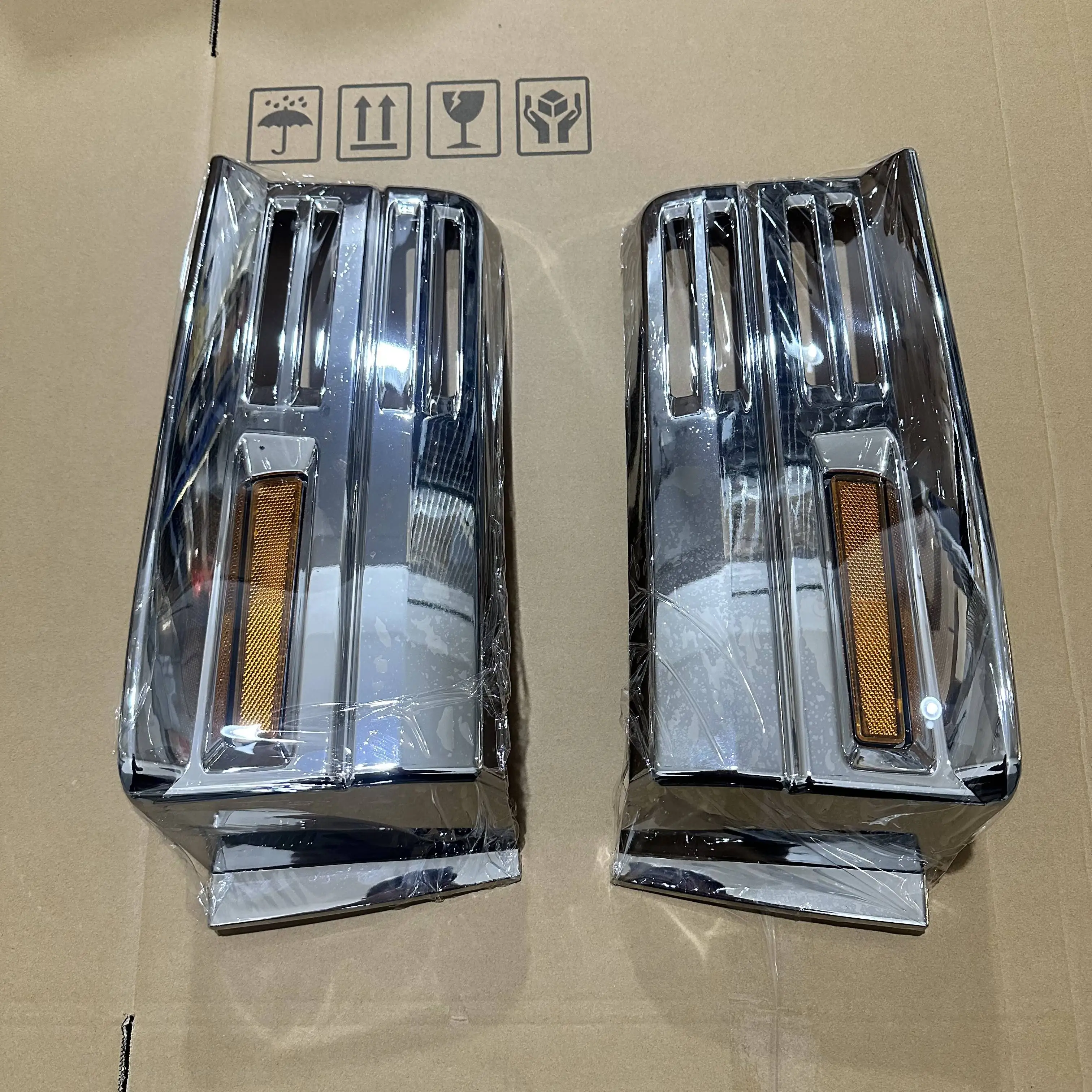 China Wholesale Truck Accessories Step Cover Arm Rest Trim Stainless Steel Chrome Step Cover for Mitsubishi F380 F420