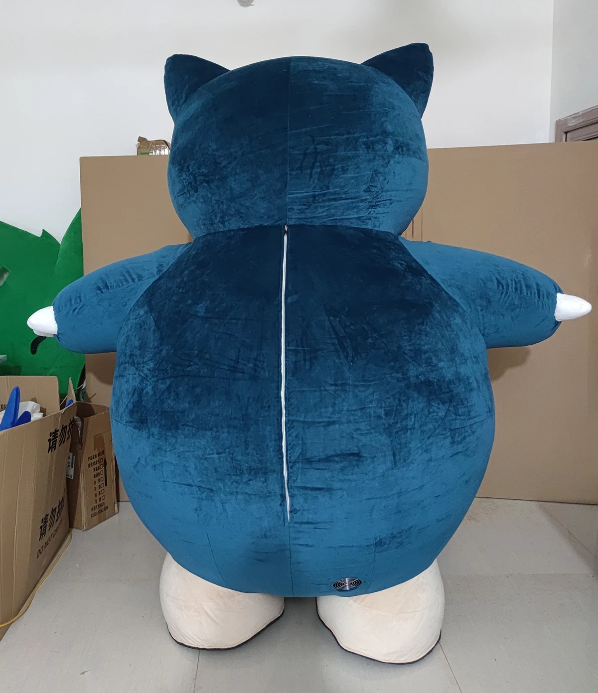 Cosplay Custom Walking Plush Adult Polyester Blow up Inflatable Snorlax Costume for Halloween Christmas Party