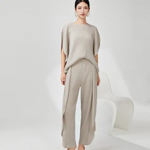 Miyake 2025 Summer Women's Two-Piece Casual Set High Quality Fabric Pleated Design Vintage Solid Crew Neck Loose Top Pants