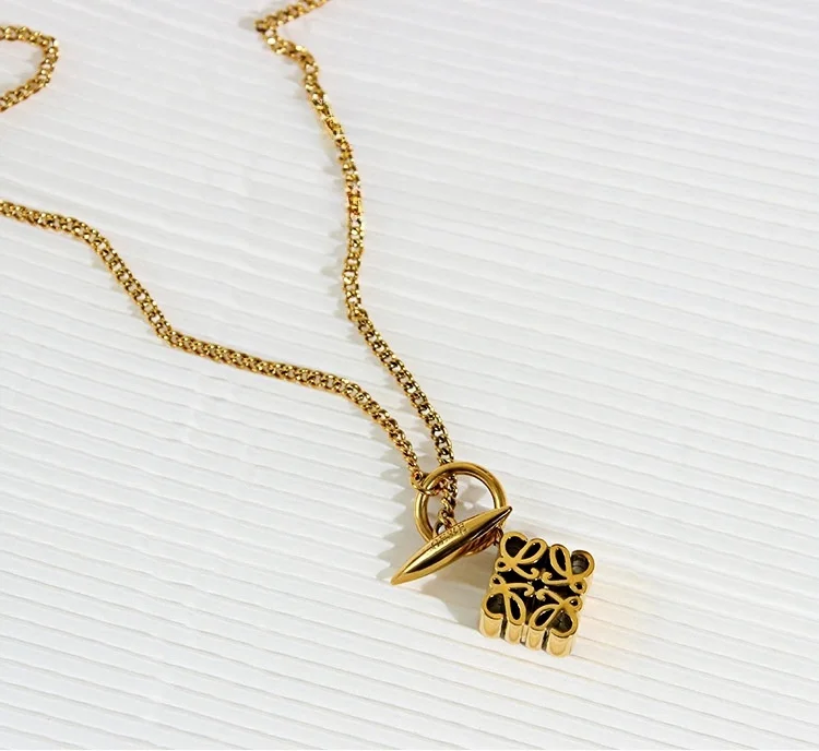 High-End Luxury Gold Necklace Jewelry Accessories for Teenage Christmas Gift Personalized Jewelry Designs Long Chain Necklaces