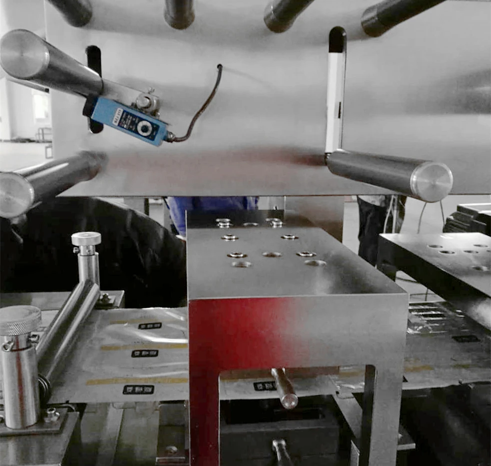 Полностью автоматическая алюминиевая блистерная упаковка упаковочная машина