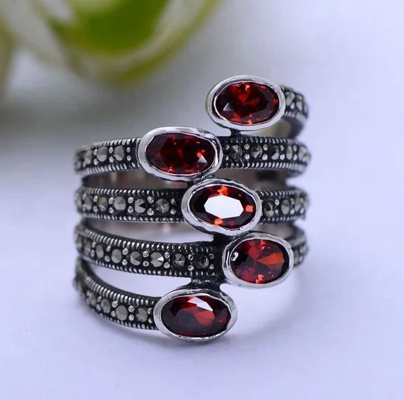 Bague En Argent Et Marcassite - Occasion