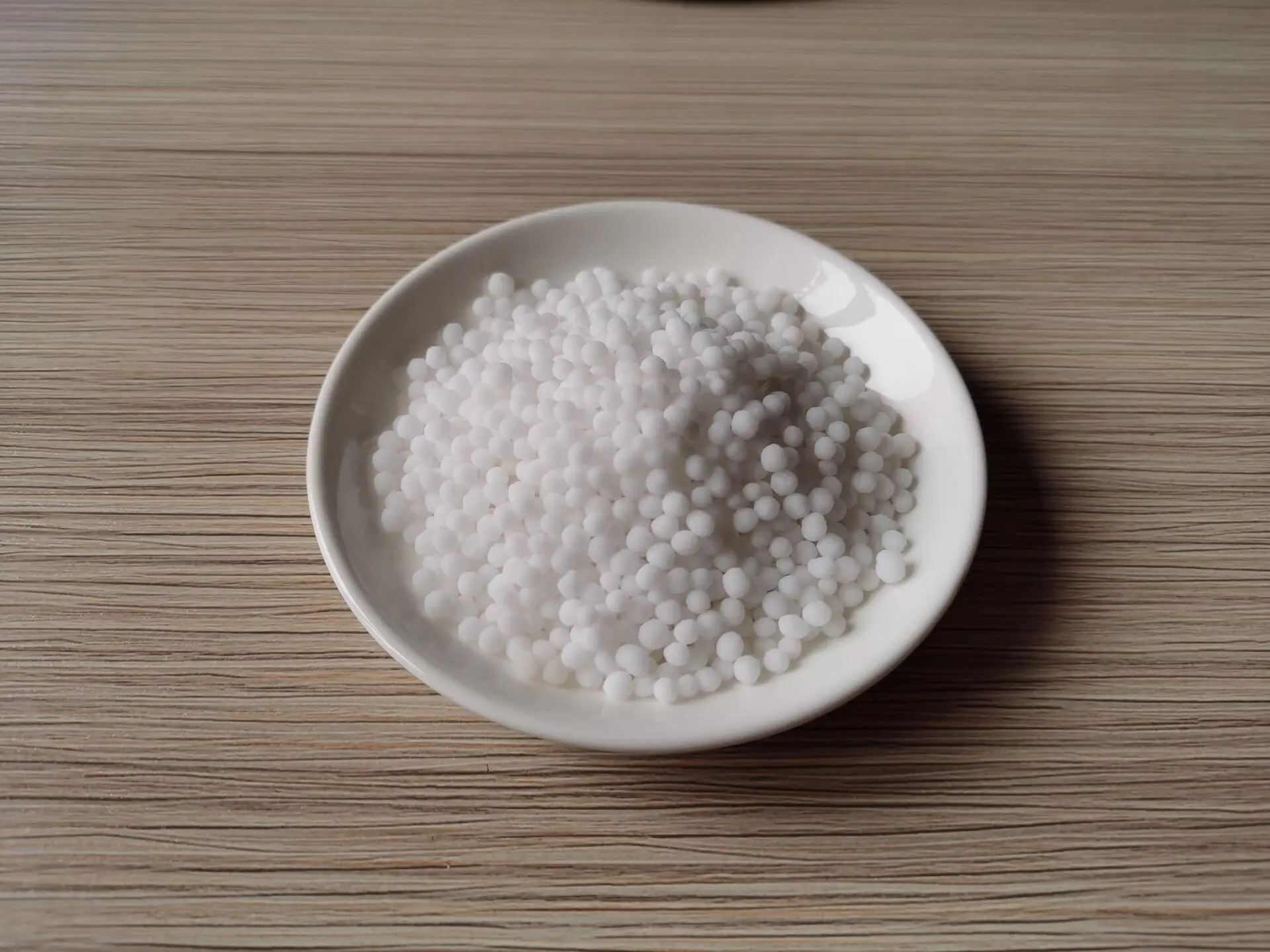 Азотное удобрение/мочевина 46 гранулированное/мочевинное удобрение 46-0-0/мочевина n46%