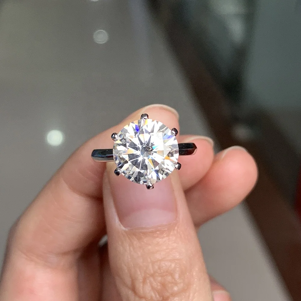 18K Gold Plated Platinum Ring with 4CT Moissanite Gemstone