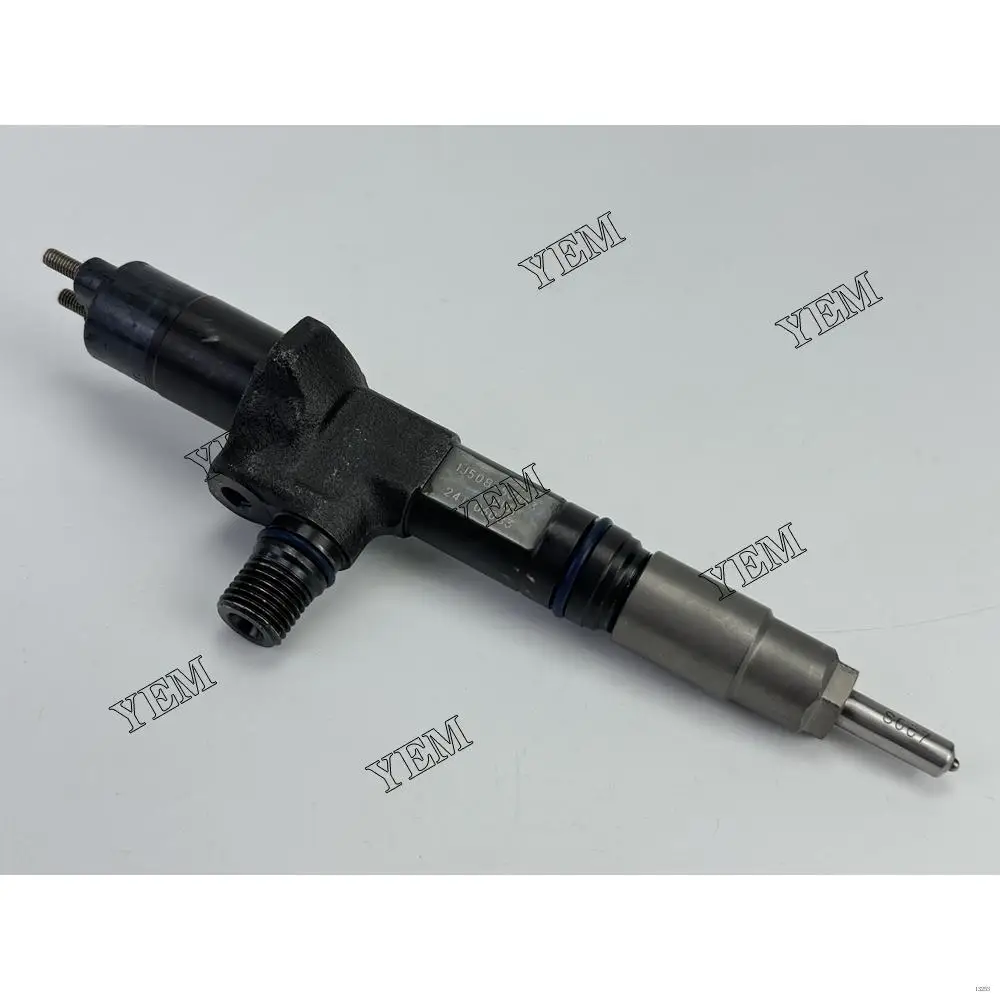 V3800 Fuel Injector Assy 1J508-53052 for Kubota