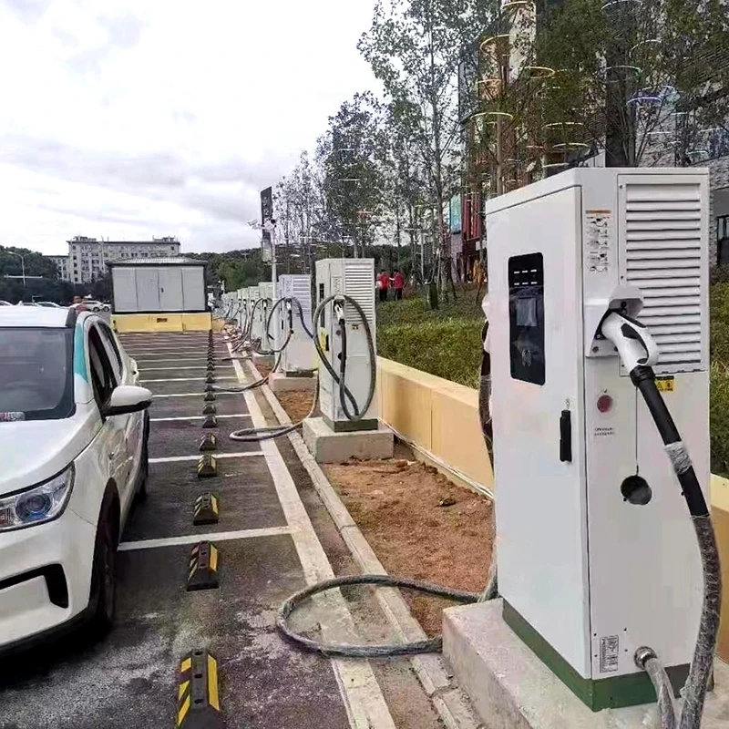 পাইকারি 120KW ডিসি চার্জার স্টেশন বাণিজ্যিক গাড়ি ev পেমেন্ট সিস্টেমের সাথে পাইল চার্জিং