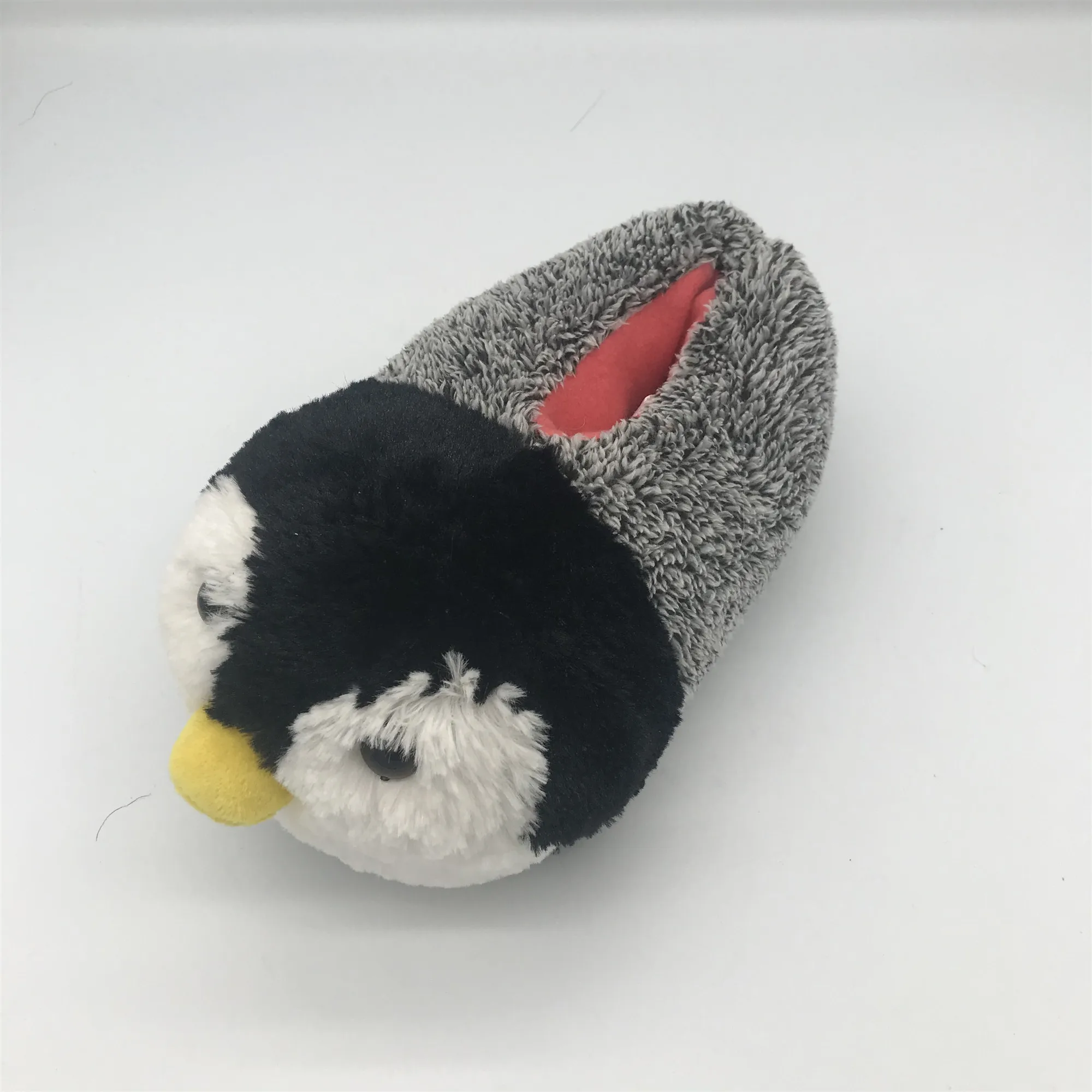 Симпатичные домашние тапочки с животными в новом стиле