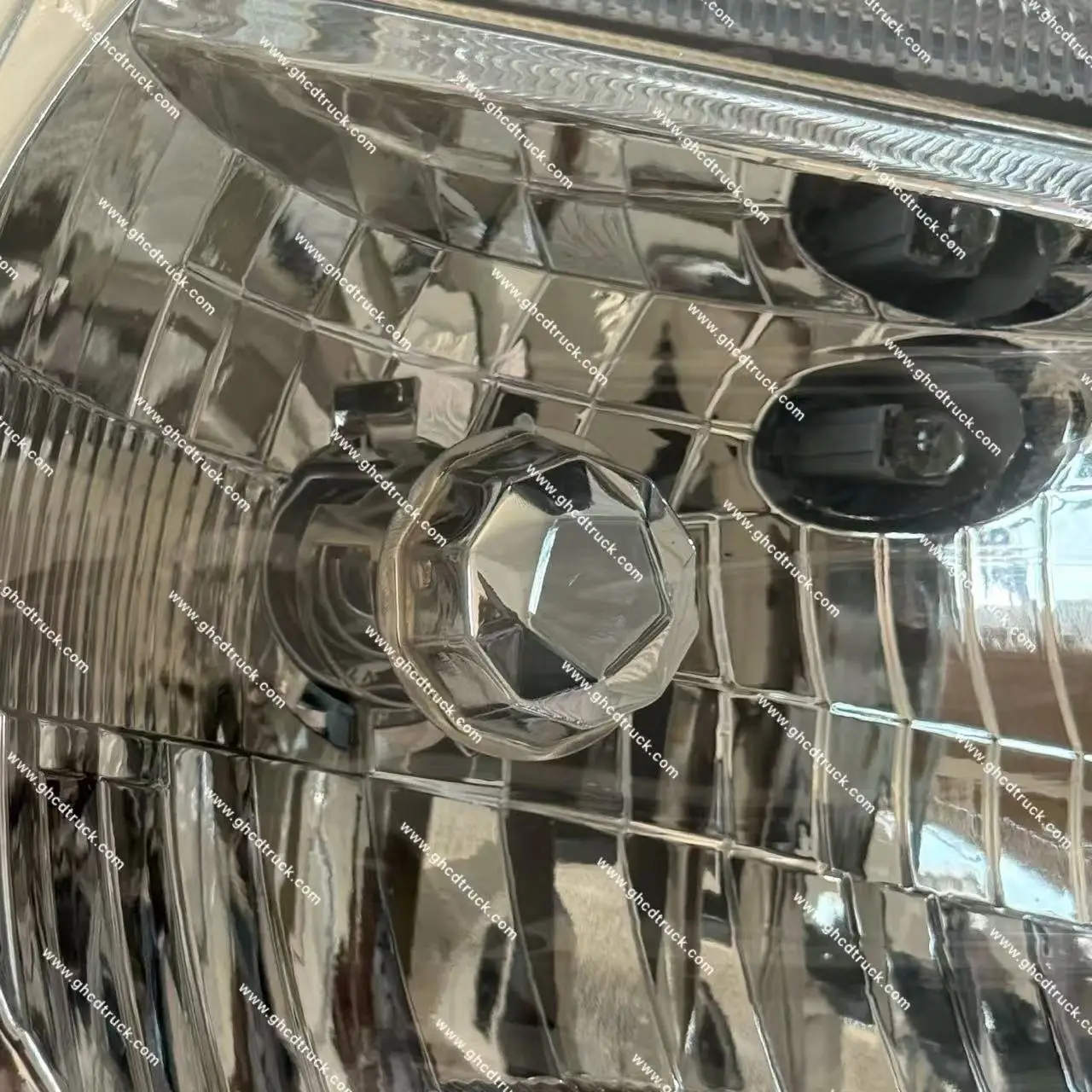 product ghcd high quality control head lamps lh rh for  ud quon truck spare body parts light systems-3