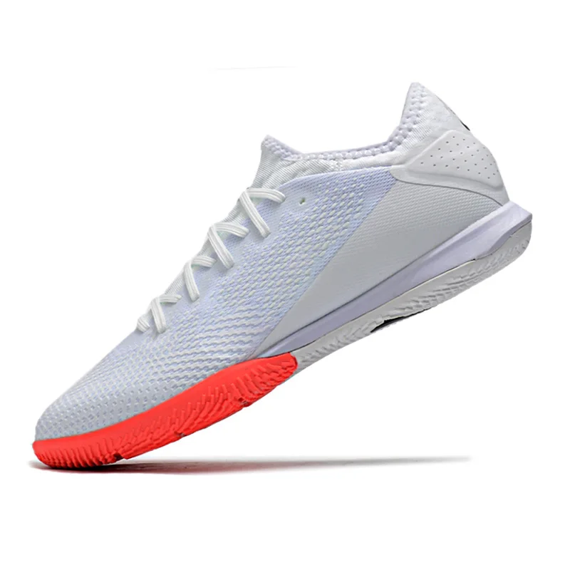 O transporte da gota sepatu futsal sapatos de futebol para crianças jogando  calçados para futebol OEM IC botas de futebol