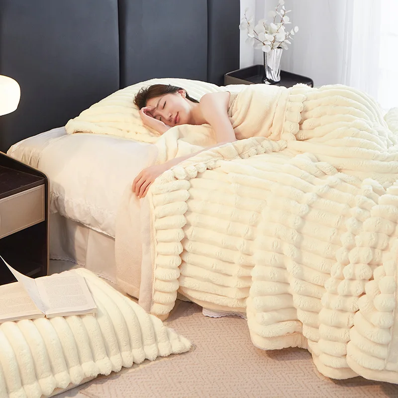 Hot Sell Double Sided Bed Blankets For Winter Solid Strip Throw Blanket