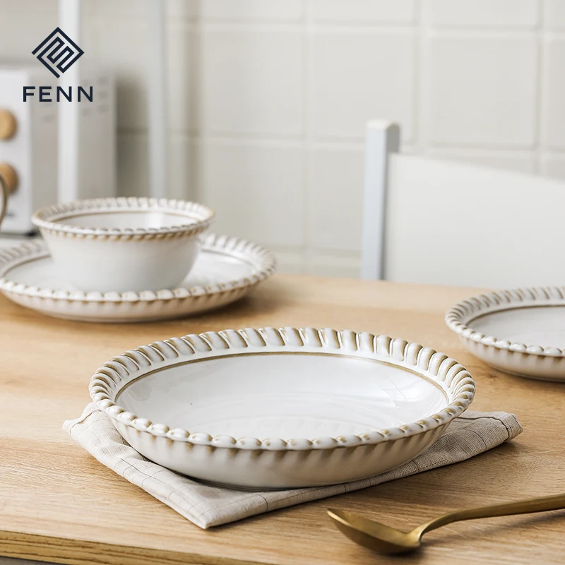 Decoration Unique Design Carve Wave Edge Round Deep Soup Salad Plates OEM Eatery Wholesale Ceramic Dinner Plate For Restaurant