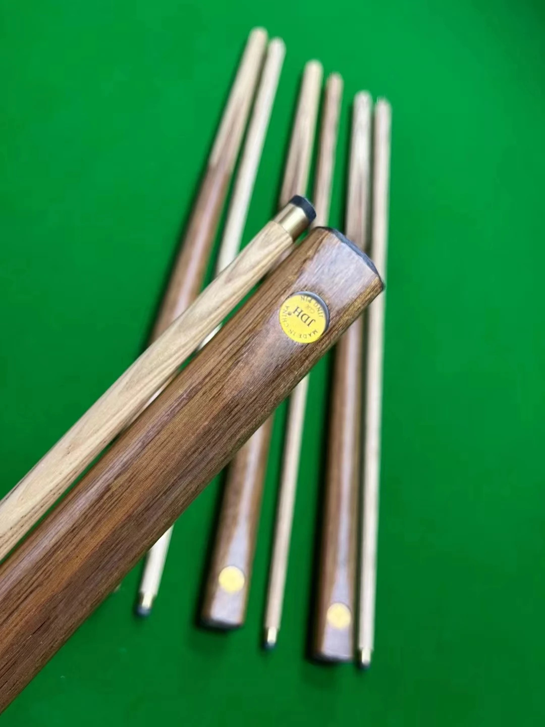 【安値自信】高品質!鑑真 カスタムキュー snooker用 スヌーカーキュー1/2-PC57インチウォールナットビリヤードプール10mm
