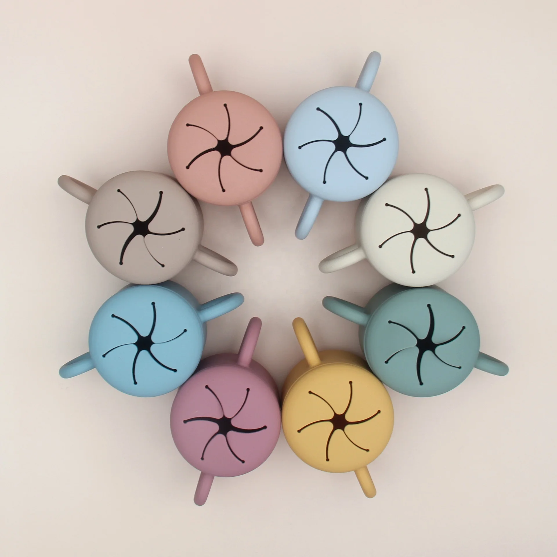 Детские Силиконовые тренировочные детские чашки для детского напитка с крышками ODM OEM закуска силиконовая чашка