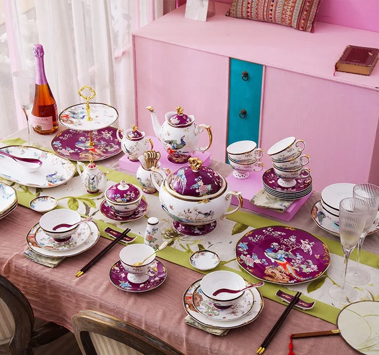 Luxury Ceramic Tableware Set Minimalist Dinnerware Sets Porcelain Plates Set Bone China Giveaways 6 People